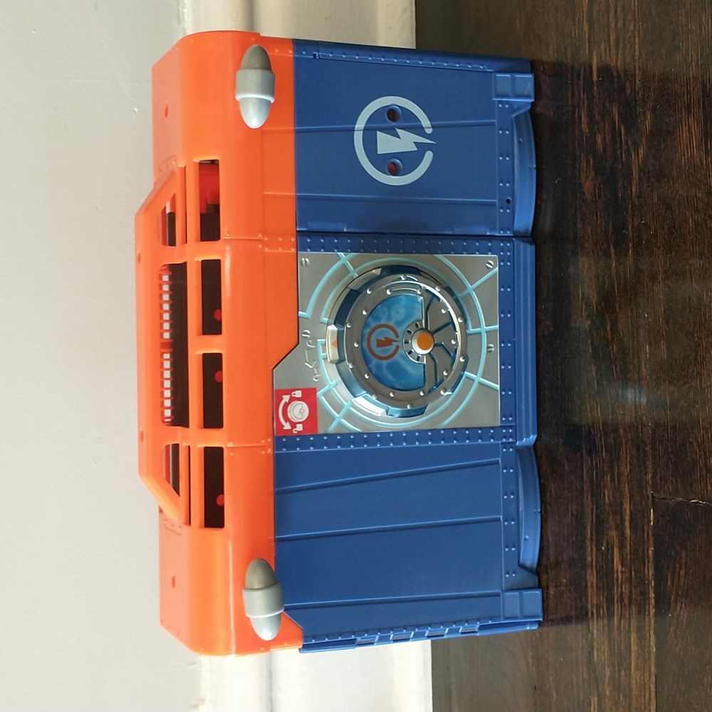 Rusty Rivets Playset - Picture 3 of 11